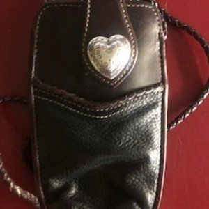 Brighton BLK/Brn Leather Sunglass Holder with Shoulder strap